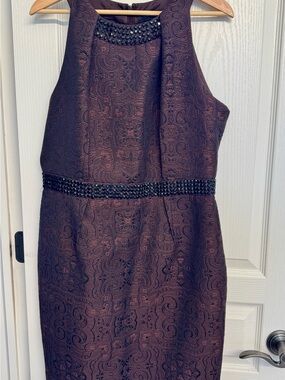 Luxury Designer Carmen Marc Valvo Beaded Neckline Sleeveless Jacquard Dress